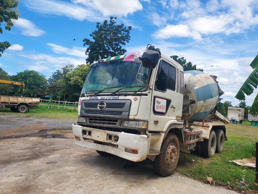 #ขายถูก รถโม่ปูน HINO PROFAI  เครื่อง k 13 d โม่ 7 คิวโม่ตรง  เครื่องดีคัสซีสวย