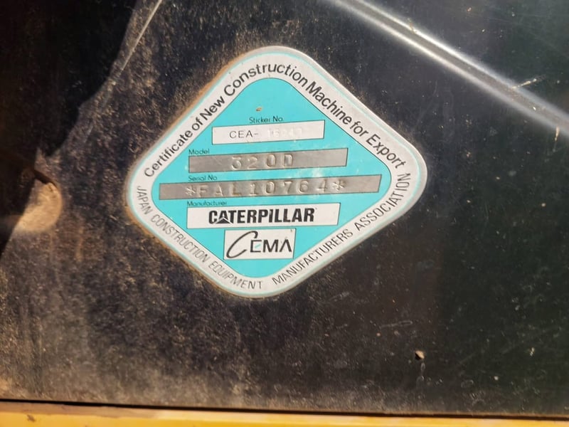ขาย 490,000 CAT 320 D เล่มทะเบียน ไฟฟ้าครบ เครื่องดี ปั่มแรง เอวแน่น ช่วงล่างสวย 