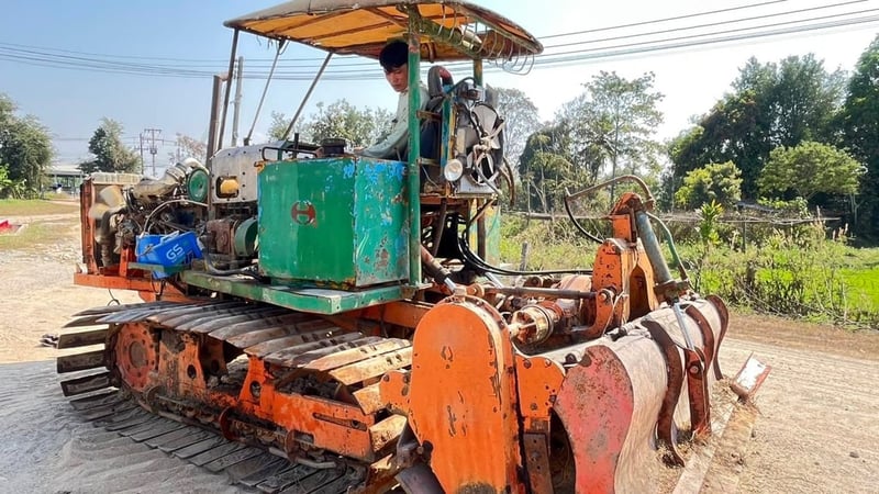 ขาย 145,000 รถตีดินขวัญใจชาวนา ตีนเป็ด เครื่องดีแรง  HINO HO7D ตัวเดิน 10 โซ่ใบสวย ช่วงล่างสวย รถพร้อมใช้งาน