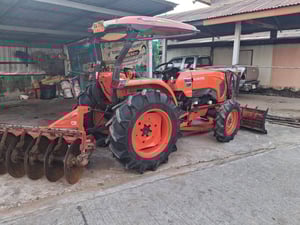ขาย 365,000 รถไถ KUBOTA 5018 ปี 61 พร้อมอุปกรณ์ ใบมีดดันหน้า ผาน 5 รถพร้อมใช้งาน 