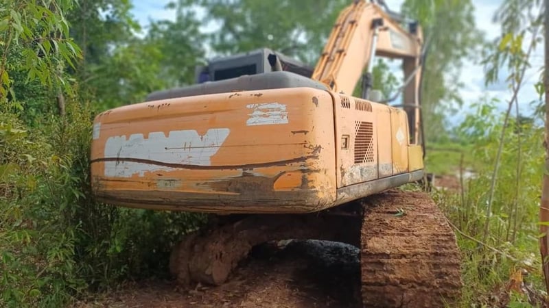 #ขายถูก 285,000 SANY SY205C ไฟฟ้าครบ เครื่องดี ปั้มแรง เอวแน่น ช่วงล่างโซ่บูตแตก รถทำงานอยู่  เอกสารใบแจ้งจำหน่าย