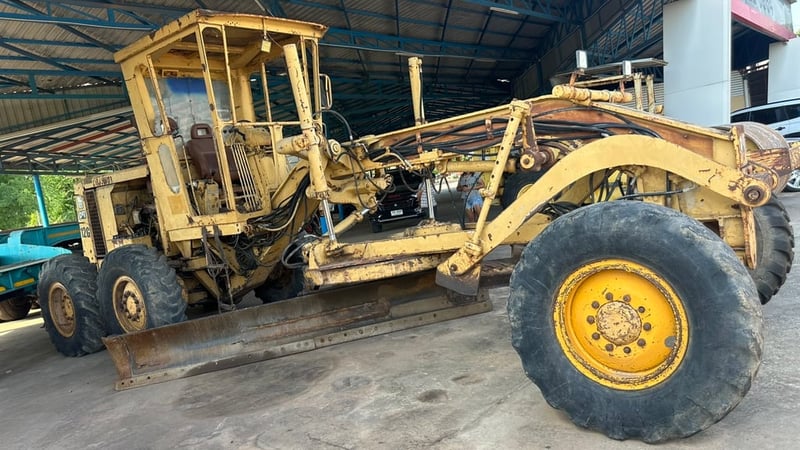 ขาย 550,000 รถเกรด CAT 12  G เครื่องแรง เกียร์ดี เอวแน่น ระบบพร้อมใช้งาน 