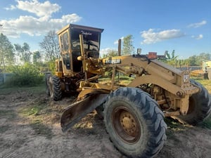 ขาย 1,250,000 CAT 140 G 72 V เล่มทะเบียน เครื่องดี ปั้มแรง เกียร์แรง ยางดี เอวแน่น ขาย 1,250,000 CAT 140 G 72 V เล่มทะเบียน เครื่องดี ปั้มแรง เกียร์แรง ยางดี เอวแน่น