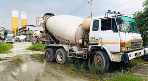 #ขายถูก 290,000 รถ 10 ล้อรถโม่ปูน HINO เครื่อง 290 แรง EF300 โม่ 6 คิว สวยรถพร้อมใช้งาน  สนใจติดต่อได้ครับ 090-772-3710 090-772-3708