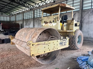 ขาย 295,000 รถบด 12 ตัน เล่มทะเบียน VIBROMAX.2000=W.1102 สั่นสะเทือน 2 เพลา เครื่องดี ปั้มสั่นแรง พร้อมใช้งานเอกสารพร้อมโอน 