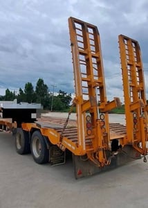 ขาย 295,000 หางโรเบท 2 เพลา พร้อมบรรไดไฮดอลิค ขึ้นรถ ครัชซีสวย กว้าง 2.50 เมตร ยาว 12.50 เมตร 