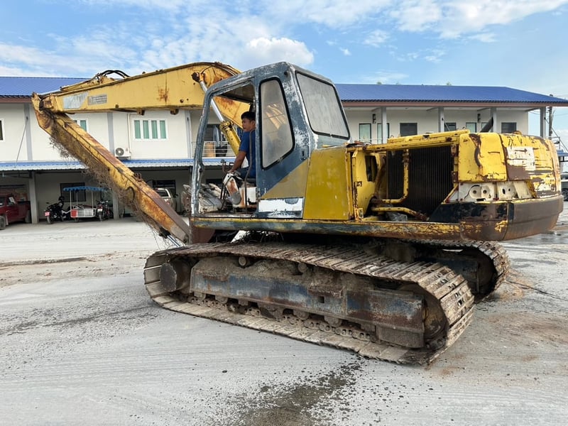 ขาย 480,000 แบคโฮบูมยาว 16 เมตร KOBELCO sk 200-3 เครื่องดี ปั้มแรง เอวแน่น ช่วงล่างสวย รถพร้อมใช้งาน 