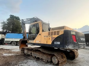 ขาย 355,000 VOLVO EC 210 B PRIME เล่มทะเบียน ไฟฟ้าครบ เครื่องดี ปั้มแรง ช่วงล่างแน่น 