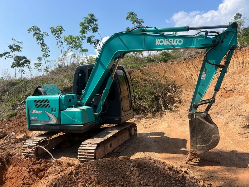 ขาย 385,000 KOBELCO SK 75-8 ไฟฟ้าครบ เครื่องดี ปั้มแรง เอวมีขยับ ช่วงล่างสวย