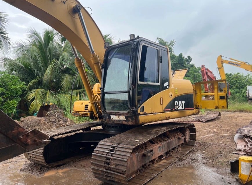 ขาย 390,000 CAT 320 C ไฟฟ้าครบ เครื่องดี ปั๊มแรง เอวแน่น  ช่วงล่างสวย  
