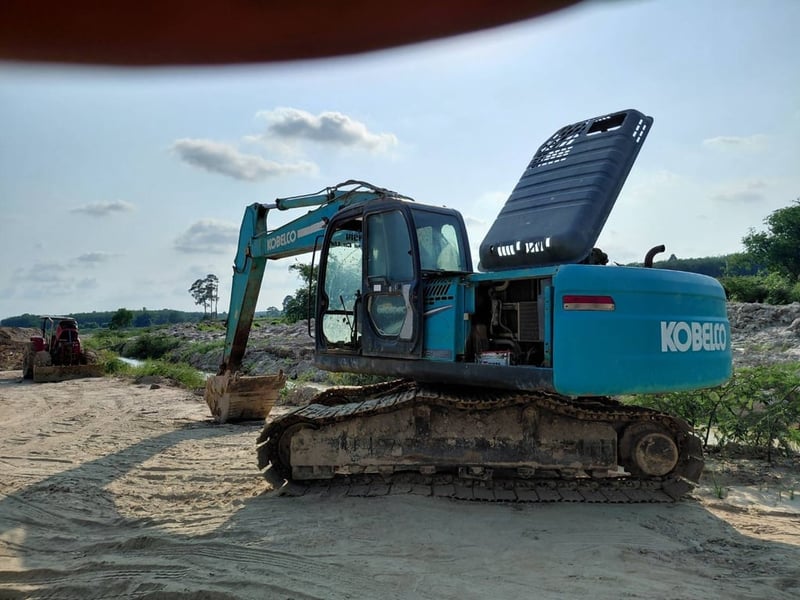 ขาย 450,000 KOBELCO SK 200-8 ไฟฟ้าครบ เครื่องดี ปั้มแรง เอวขยับนิดๆ ช่วงล่างหมด 