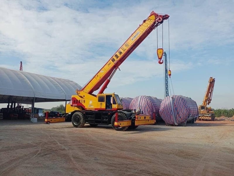 ชาย 950,000 รถเครน 50 ตัน KOBELCO KR 450 เครื่องดี ปั้มแรง เอวแน่น ยางดี สลิงสวย  รถพร้อมใช้งาน 