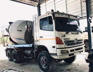 ขาย 650,000 รถโม่ปูน HINO MEGA 320 หัวบาง ยางดี ครัชซีดี โม่สวยพร้อมใช้งาน ขาย 650,000 รถโม่ปูน HINO MEGA 320 หัวบาง ยางดี ครัชซีดี โม่สวยพร้อมใช้งาน