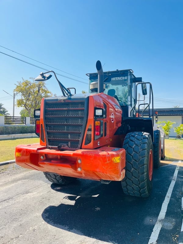 ขาย 2,650,000 รถตักใหม่ป้ายแดง HITACHI ZW 220 ซื้อรถใหม่ป้ายแดงมา ทำงานแค่ 1,780 ชม. ไม่ได้ใช้งาน สวยเหมือนใหม่ ขาย 2,650,000 รถตักใหม่ป้ายแดง HITACHI ZW 220 ซื้อรถใหม่ป้ายแดงมา ทำงานแค่ 1,780 ชม. ไม่ได้ใช้งาน สวยเหมือนใหม่