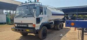 ขาย 550,000 รถ 10 ล้อรถบรรทุกน้ำ MITSUBISHI FN527 M 2เพลา อุปกรณ์ดูด สเปรย์น้ำพร้อมใช้งาน หัวบาง ยางดี ครัชซีสวย รถสวยพร้อมใช้งาน เอกสารเล่มทะเบียนพร้อมโอน ขาย 550,000 รถ 10 ล้อรถบรรทุกน้ำ MITSUBISHI FN527 M 2เพลา อุปกรณ์ดูด สเปรย์น้ำพร้อมใช้งาน หัวบาง ยางดี ครัชซีสวย รถสวยพร้อมใช้งาน เอกสารเล่มทะเบียนพร้อมโอน