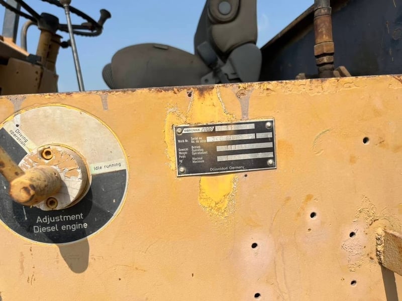 ขาย 435,000 รถบดเล่มทะเบียน 10 ตัน 2 เพลา 2 เปลือก หนามหุ้มเรียบ 