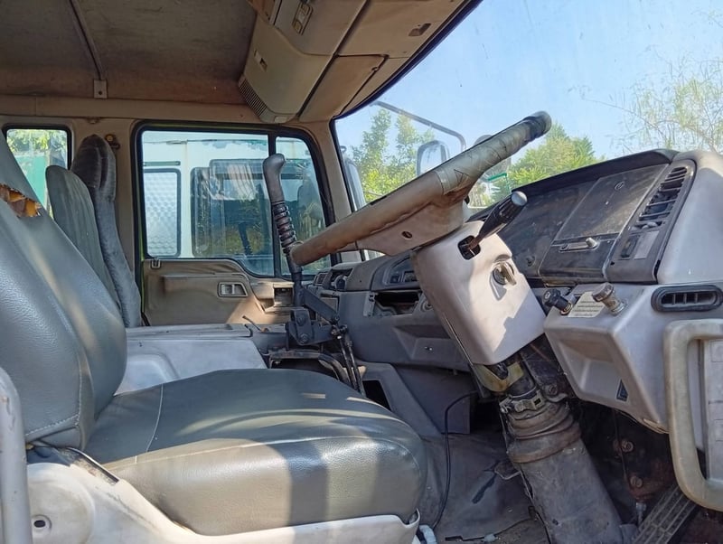 ขาย 280,000 รถเทนเลอร์บรรทุกแบคโฮ HINO ZM 2 เพลาเครื่อง 360 แรง หัวบาง ยางดี ครัชซีสวย เอกสารแจ้ง ม.79 