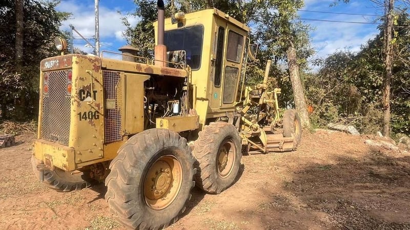 อยากขาย 1,250,000 รถเกรด CATTERPILLAR 140G 5MD เล่มทะเบียน เครื่องดีเ กียร์แรง เอวแน่น ยางดี ลิฟล็อคปกติทุกระบบพร้อมใช้งาน 