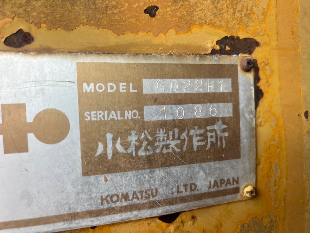 ขาย 120,000 รถเกรด KOMATSU GD22H1 เครื่องดี เกียร์แรง ปั้มยกแรง ยางดี ขาย 120,000 รถเกรด KOMATSU GD22H1 เครื่องดี เกียร์แรง ปั้มยกแรง ยางดี