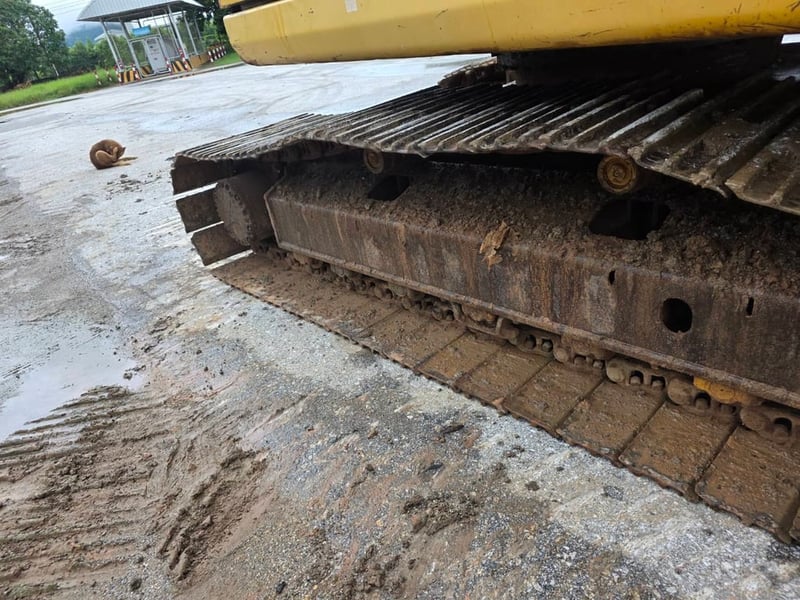ขาย 480,000 KOMATSU pc 200-8 เล่มทะเบียนไฟฟ้าครบ เครื่องดี ปั้มแรง เอวแน่น ช่วงล่างดี รถพร้อมใช้งาน สนใจติดต่อได้ครับ 090-772-3710 090-772-3708