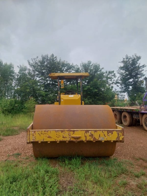 ขาย 335,000 รถบด 10 ตัน BOMAG 212D-2 เครื่องดี 2 เพลา ปั้มสั่นแรง เอวแน่น ยางดี 