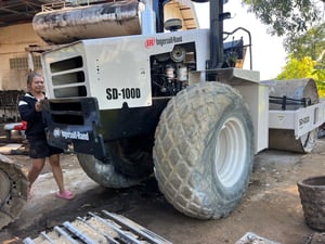 ขาย 650,000 รถบด 10 ต้น เล่มทะเบียน INGERSOLL-RAND SD100D 2 เพลา เครื่องดี ปั้มสั่นแรง เอวแน่น ยางดี ภาษีเต็ม