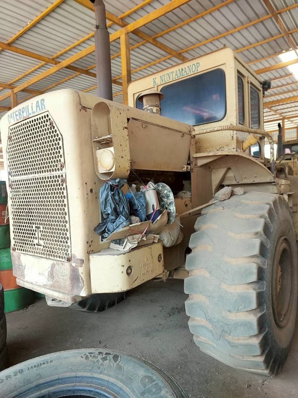 ขาย XXX,XXX รถตักล้อยาง  CAT 966C มี 2 คัน    รถตักล้อยาง CAT 966C เครื่องยนต์ CAT 3306(6 สูบ)170 แรงม้า