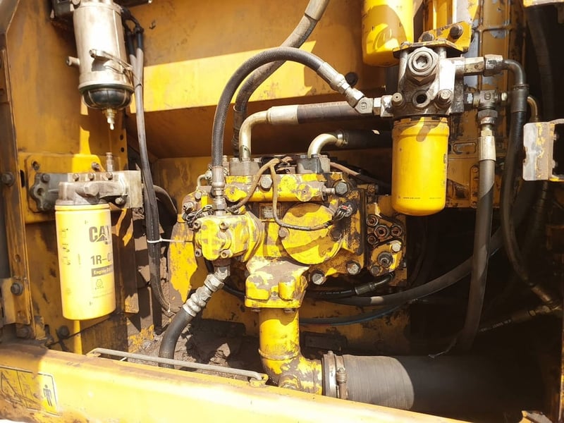 ขาย 490,000 CAT 320 D เล่มทะเบียน ไฟฟ้าครบ เครื่องดี ปั่มแรง เอวแน่น ช่วงล่างสวย 