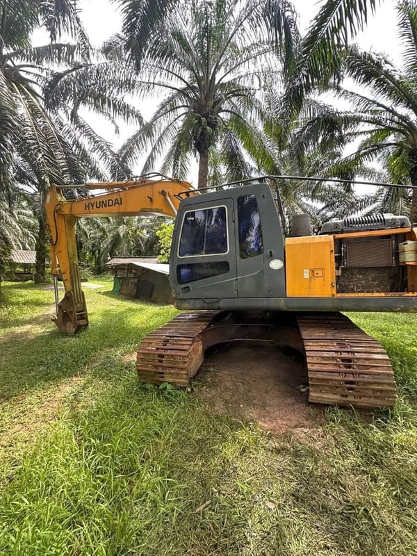 ขาย 450,000 HYUNDAI ROBEX  210-7T เล่มทะเบียน ไฟฟ้าครบ เครื่องดี ปั้มแรง เอวแน่น ช่วงล่างสวย(มีบุ้งกี้)รถพร้อมใช้งาน 