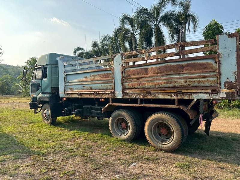 ขาย 195,000 รถ 10 ล้อดั้ม NISSAN CW 30 หัวบาง ยางดี ครัชซีสวย 2 เพลา รถพร้อมใช้ ขาย 195,000 รถ 10 ล้อดั้ม NISSAN CW 30 หัวบาง ยางดี ครัชซีสวย 2 เพลา รถพร้อมใช้