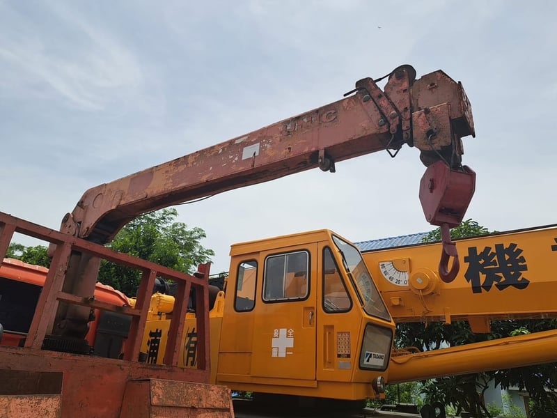 ขาย 790,000 รถเทนเลอ 12 ล้อ ติดเครน 5 ตัน ISUZU CYG 360 แรง เครื่องดี ระบบเครนแรง ครัชซีสวย หางเทนเลอสวย รถสวยพร้อมใช้งาน เล่มทะเบียนพร้อมโอน 