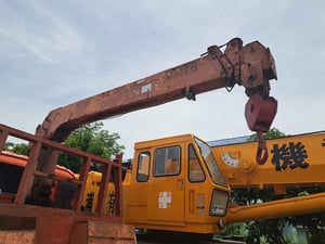 ขาย 790,000 รถเทนเลอ 12 ล้อ ติดเครน 5 ตัน ISUZU CYG 360 แรง เครื่องดี ระบบเครนแรง ครัชซีสวย หางเทนเลอสวย รถสวยพร้อมใช้งาน เล่มทะเบียนพร้อมโอน 