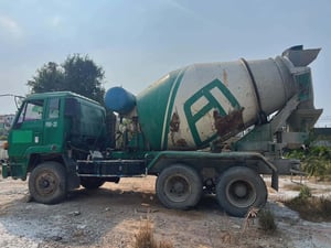 ขาย 295,000 รถ 10 ล้อ โม่ปูน 6 คิว ISUZU 275 แรง รถพร้อมใช้งาน เล่มทะเบียนพร้อมโอน 