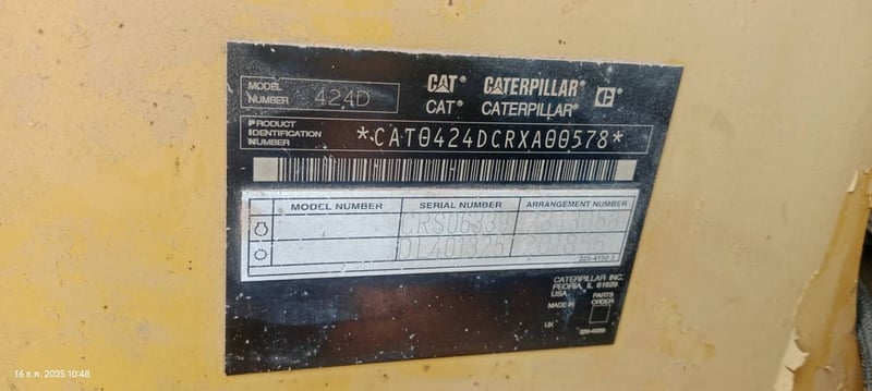 ขาย 195,000 รถหน้าตักหลังขุด CATERPILLAR 424 D 4X4 โฟวิล ขับเคลื่อน 4 ล้อ สภาพสวยพร้อมใช้งาน 