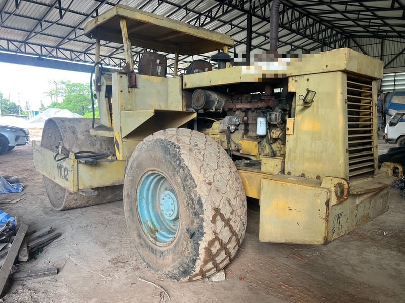 ขาย 295,000 รถบด 12 ตัน เล่มทะเบียน VIBROMAX.2000=W.1102 สั่นสะเทือน 2 เพลา เครื่องดี ปั้มสั่นแรง พร้อมใช้งานเอกสารพร้อมโอน 