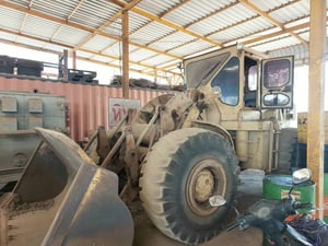 ขาย XXX,XXX รถตักล้อยาง  CAT 966C มี 2 คัน    รถตักล้อยาง CAT 966C เครื่องยนต์ CAT 3306(6 สูบ)170 แรงม้า