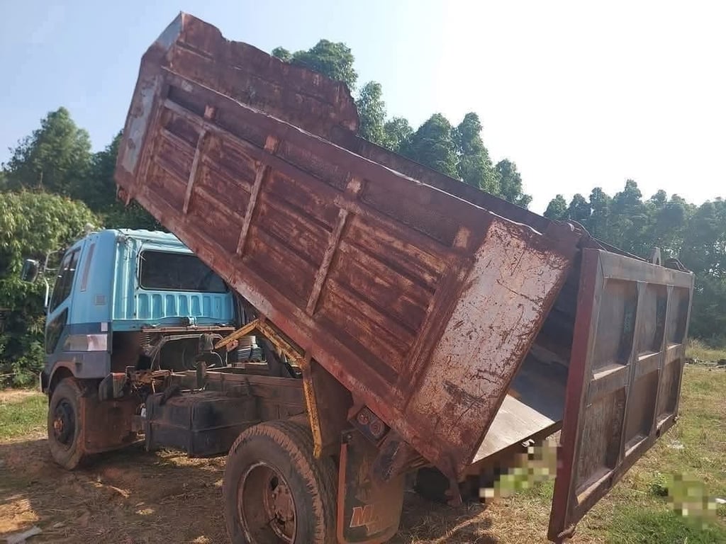 #ขายถูก 275,000 รถ 6 ล้อดั๊ม MITSUBISHI