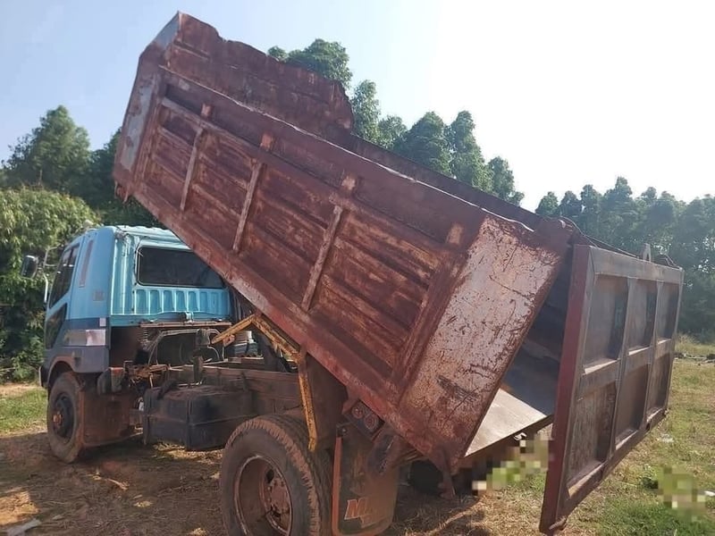 #ขายถูก 275,000 รถ 6 ล้อดั๊ม MITSUBISHI