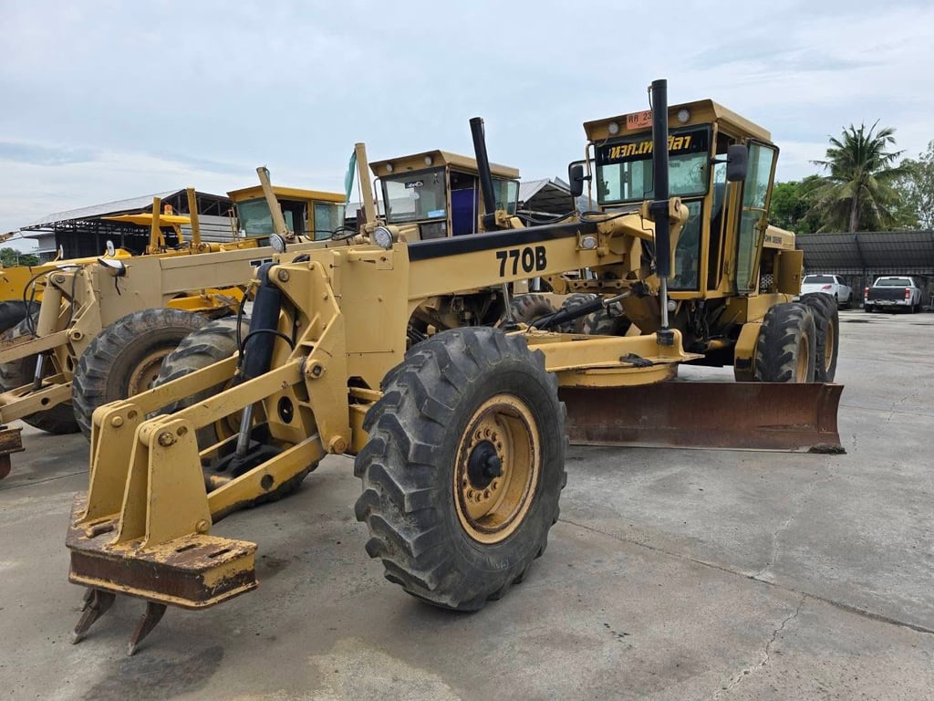 #ขายสวยถูก รถเกรด JOHN DEERE DW770B เอกสารเล่มทะเบียน  รถสวยพร้อมใช้งาน 
