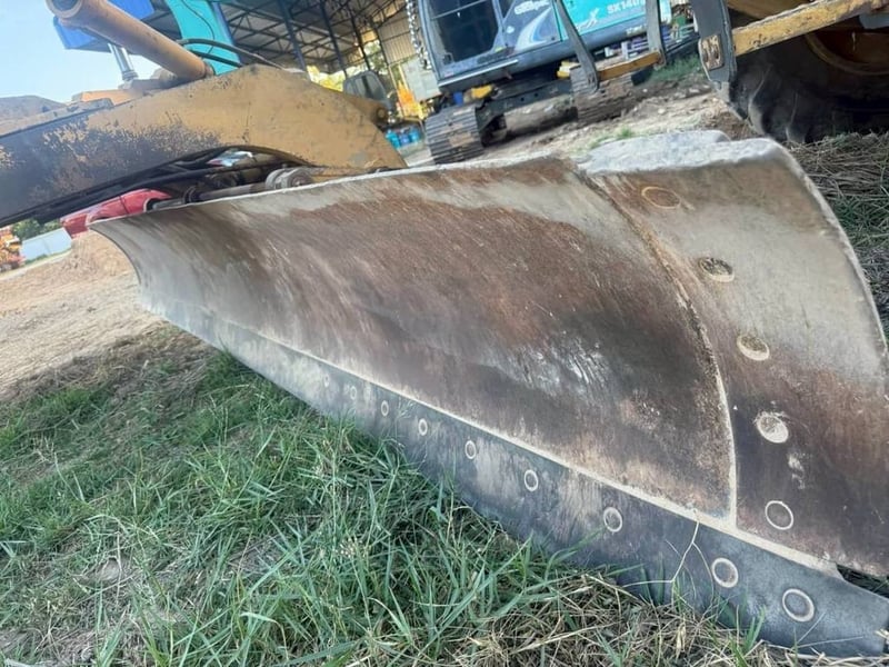 ขาย 1,250,000 CAT 140 G 72 V เล่มทะเบียน เครื่องดี ปั้มแรง เกียร์แรง ยางดี เอวแน่น ขาย 1,250,000 CAT 140 G 72 V เล่มทะเบียน เครื่องดี ปั้มแรง เกียร์แรง ยางดี เอวแน่น