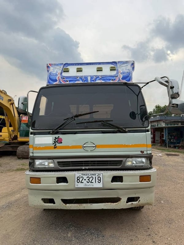 #ขายคู่ 650,000 หัวลากหางโรเบส หัวลาก HINO FM3M 2 เพลา เครื่องดี ครัชซีสวย ยางดี หางโรเบส 2 เพลา กว้าง 2.50 ม.กางปีกข้างละ 25 ซม. ยาว 12 ม. พร้อมบรรไดไฮดอร์บิคขึ้นรถ