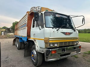 สิบล้อดั้ม