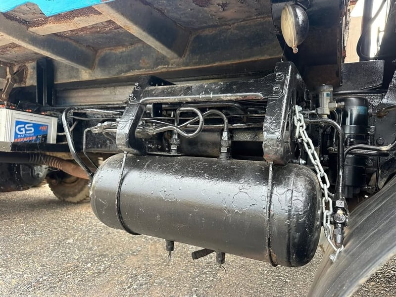 สิบล้อดั้ม