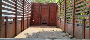 HINO KM779 117แรงม้า รถบรรทุก 6ล้อ กระบะคอกสูง ปี1990 ราคา 95,000 บาท HINO KM779 117แรงม้า รถบรรทุก 6ล้อ กระบะคอกสูง ปี1990 ราคา 95,000 บาท