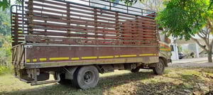 HINO KM779 117แรงม้า รถบรรทุก 6ล้อ กระบะคอกสูง ปี1990 ราคา 95,000 บาท HINO KM779 117แรงม้า รถบรรทุก 6ล้อ กระบะคอกสูง ปี1990 ราคา 95,000 บาท