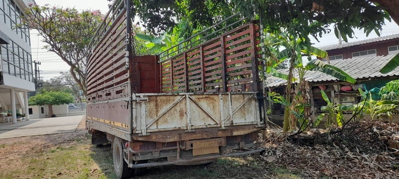 HINO KM779 117แรงม้า รถบรรทุก 6ล้อ กระบะคอกสูง ปี1990 ราคา 95,000 บาท HINO KM779 117แรงม้า รถบรรทุก 6ล้อ กระบะคอกสูง ปี1990 ราคา 95,000 บาท