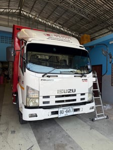 ขายISUZU FRR 210แรงม้า รถบรรทุก 6ล้อ ตู้แห้ง ปี2011 