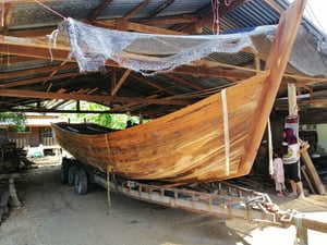 เรือประมง วางท้อง 