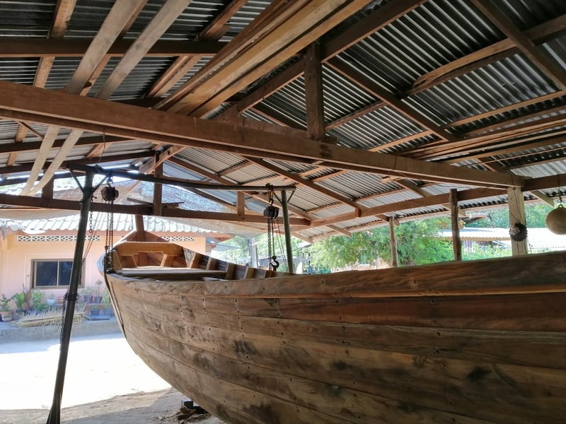 เรือประมง วางท้อง 