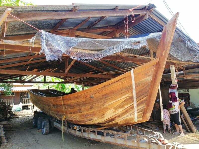 เรือประมง วางท้อง 